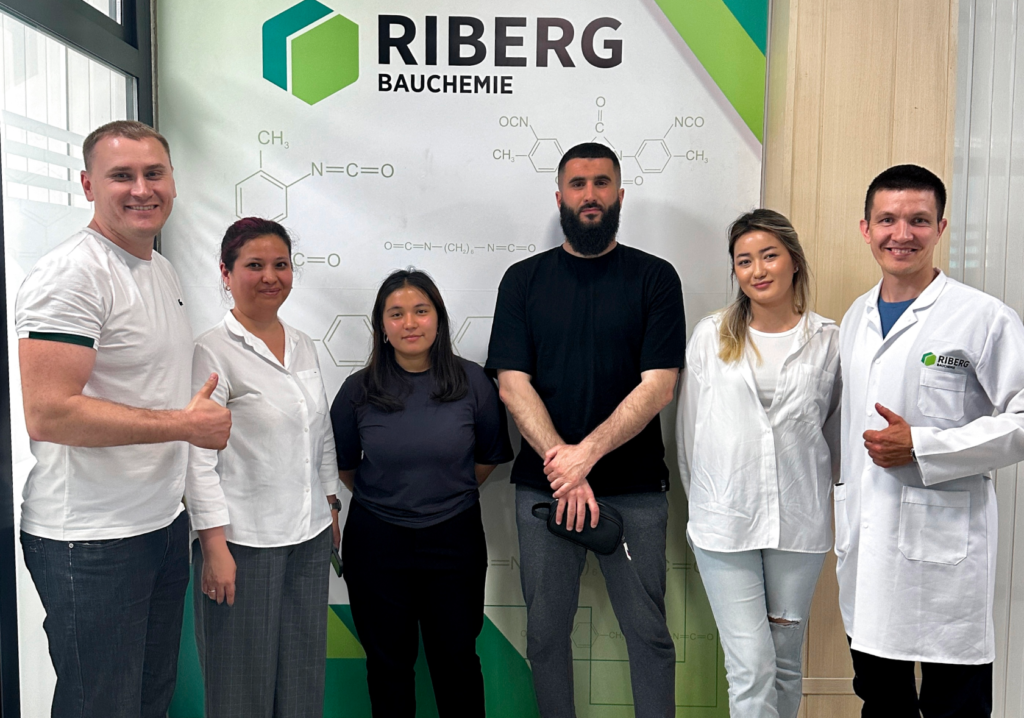 Riberg Bauchemie принял в гостях Riman Company